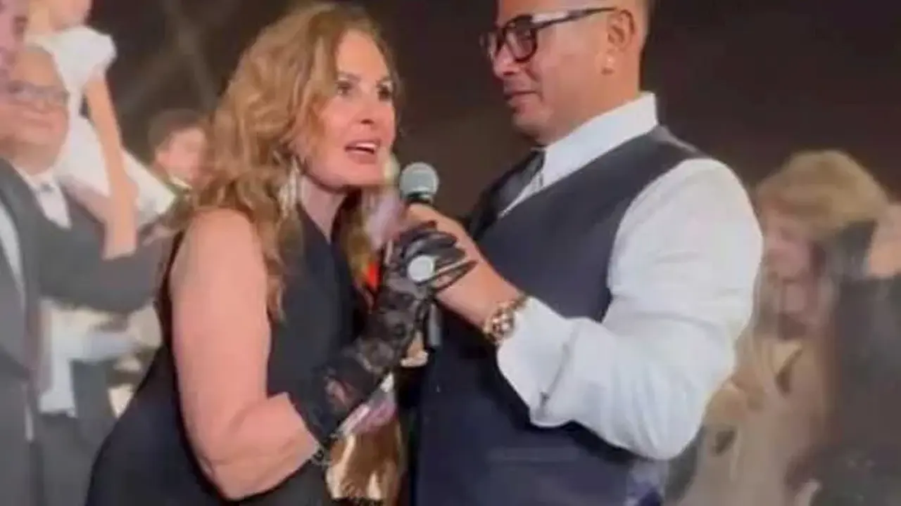 تعليق طريف.. أمير رمسيس يكشف كواليس إحراج عمرو دياب للفنانة يسرا زفافاً